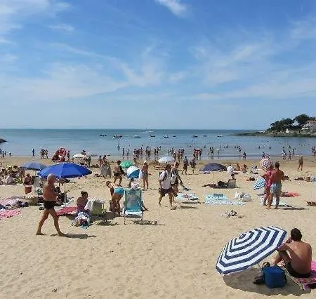 Palais Sur - Adorable En Avec Piscine Collective