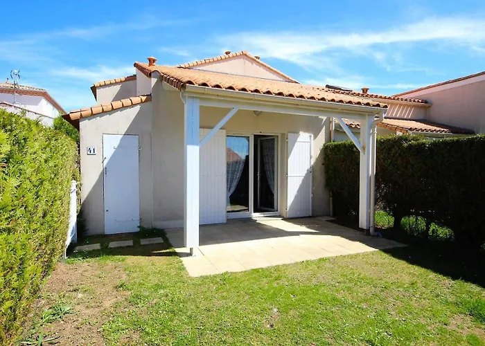 Palais Sur - Adorable En Avec Piscine Collective