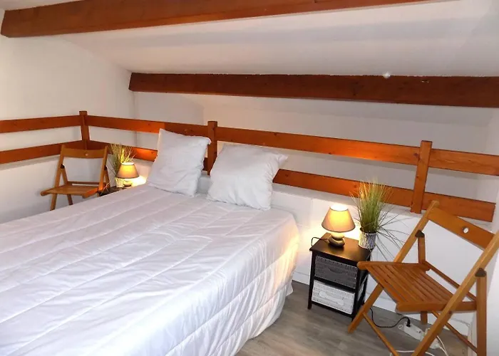 Palais Sur - Adorable En Avec Piscine Collective *